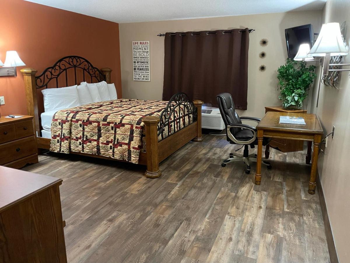 Southfork Motel Bloomfield Bagian luar foto