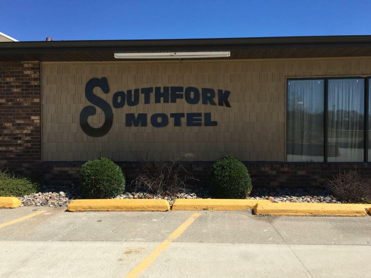 Southfork Motel Bloomfield Bagian luar foto