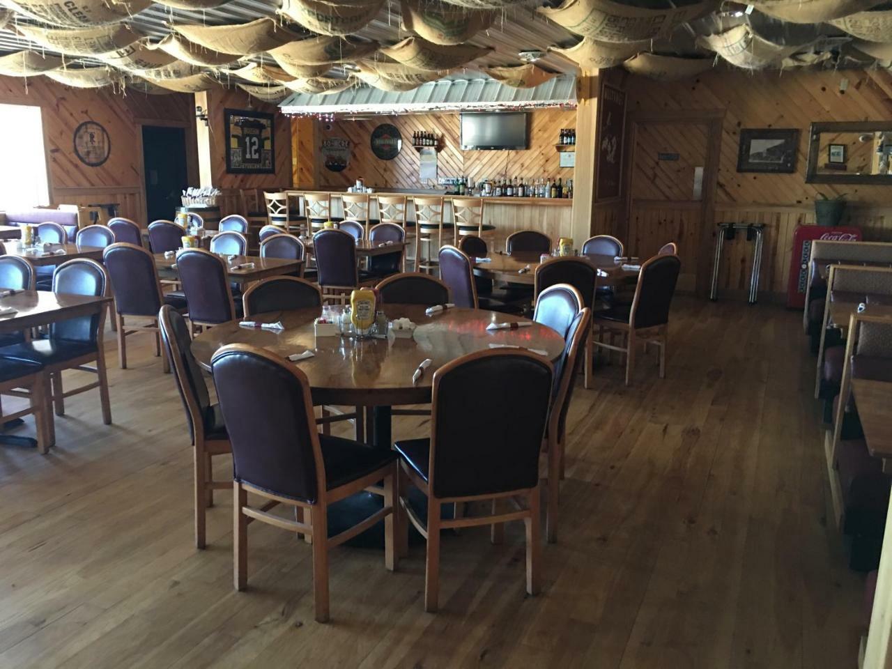 Southfork Motel Bloomfield Bagian luar foto